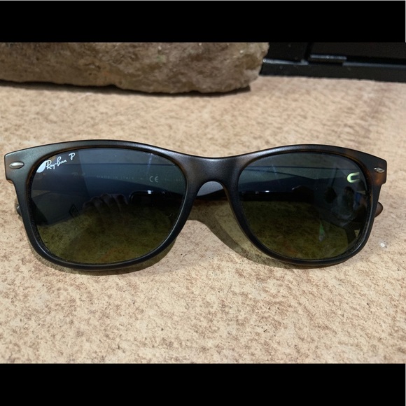 Ray Ban New Wayfarer Polarized Sunglasses main image 9